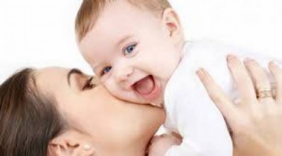 جبروت امرأة.. تهرب مع عشيقها وهى حامل وتبيع رضيعتها للإنفاق عليه جبروت امرأة.. تهرب مع عشيقها وهى حامل وتبيع رضيعتها للإنفاق عليه