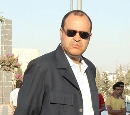 وزير الداخلية يتفقد مديرية الجنسية وشؤون العرب والاجانب وزير الداخلية يتفقد مديرية الجنسية وشؤون العرب والاجانب