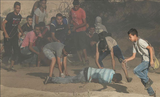 استشهاد فلسطيني وإصابة 10 برصاص إسرائيلي في غزة