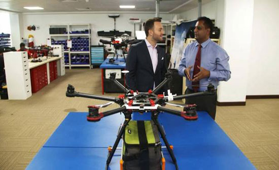 فيديو.. طائرات بدون طيار لإيصال شطائر الهمبرغر في دبي