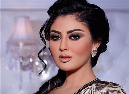 مريم حسين ترقص وهي حامل بفستان قصير