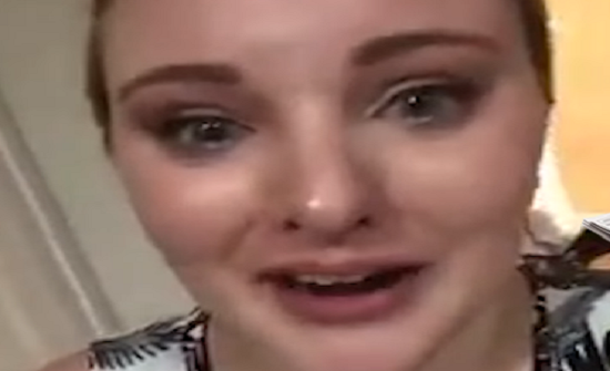 بالفيديو: امرأة تستنجد بالشرطة لتلقيها قنبلة في طرد بالبريد