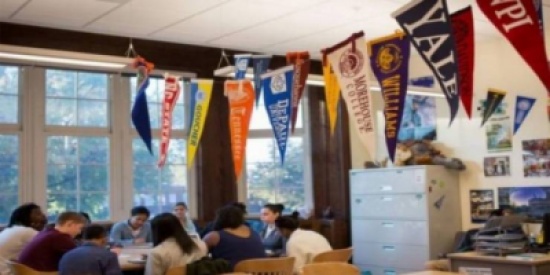 اخترقا البريد الإليكتروني لصديقهما المسلم.. وأرسلا "هناك قنبلة"!!