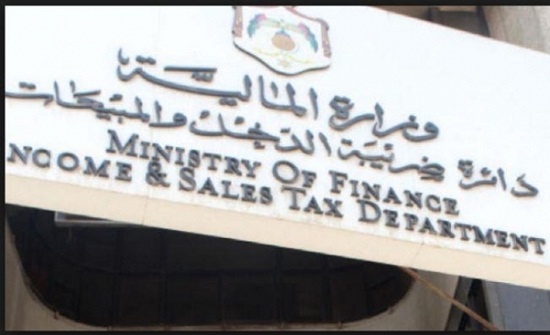 الضريبة تجدد التأكيد بعدم الزامية التسجيل الضريبي لمن بلغ 18 عاماً الضريبة تجدد التأكيد بعدم الزامية التسجيل الضريبي لمن بلغ 18 عاماً