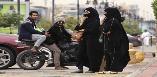 الكويت.. استدرجته بعد أن غازلها ففوجئ بما لم يتوقعه الكويت.. استدرجته بعد أن غازلها ففوجئ بما لم يتوقعه