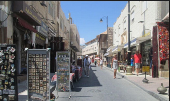 5411 سائحا يزورن مادبا الشهر الماضي