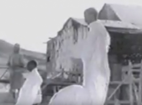الحج الى مكه قبل 85 عاما فيديو نادر جدا