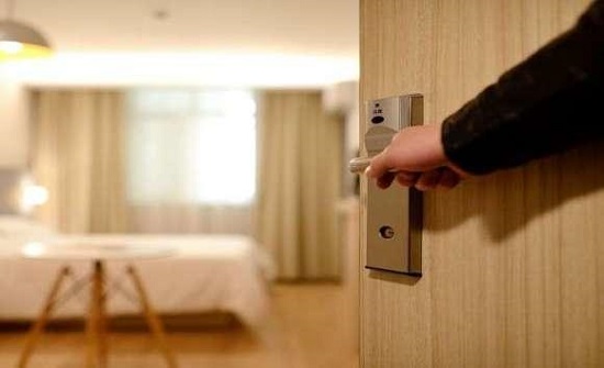 نسبة إلغاء الحجوزات في الفنادق تصل لنحو 90% خلال أسبوع