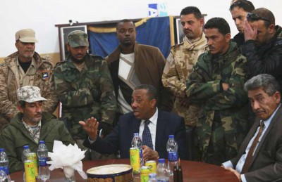 جنود ليبيون حاولوا منع رئيس الوزراء من زيارة بنغازي