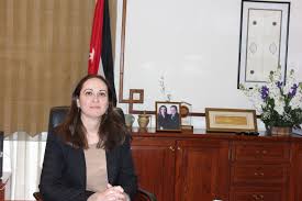 وزير الصناعة تؤكد استمرار عمل الوزارة بسياسة الانفتاح وتحسين الخدمات وزير الصناعة تؤكد استمرار عمل الوزارة بسياسة الانفتاح وتحسين الخدمات