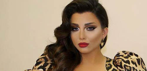 مجلة لبنانية تمنح رولا يموت لقب ” ملكة الإغراء ” مقابل صورة عارية مجلة لبنانية تمنح رولا يموت لقب ” ملكة الإغراء ” مقابل صورة عارية