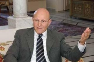رئيس وزراء لبنان الجديد يتوقع تأجيل الانتخابات البرلمانية رئيس وزراء لبنان الجديد يتوقع تأجيل الانتخابات البرلمانية