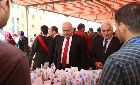 جامعة الزرقاء تستقبل الطلبة المستجدين جامعة الزرقاء تستقبل الطلبة المستجدين