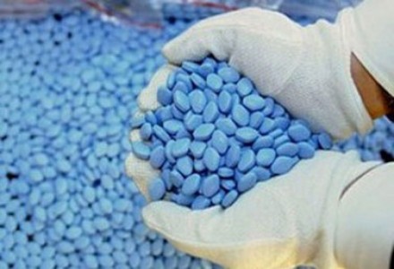 الأردن : حبوب مخدرة ومنشطات جنسية في " طرود بريدية "