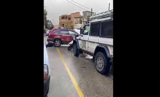 إشكال بين قوات اليونيفيل العاملة جنوب لبنان مع أهالي بلدة شقرا .. بالفيديو إشكال بين قوات اليونيفيل العاملة جنوب لبنان مع أهالي بلدة شقرا .. بالفيديو