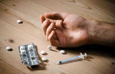 يبلغ من العمر 91 عاماً ويعمل بتجارة المخدرات يبلغ من العمر 91 عاماً ويعمل بتجارة المخدرات