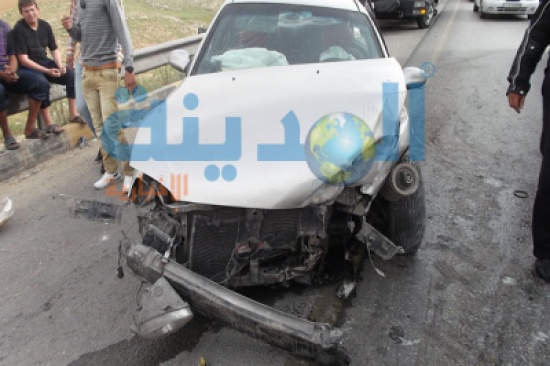 4 اصابات في تصادم سيارتين بعمان " اسماء "