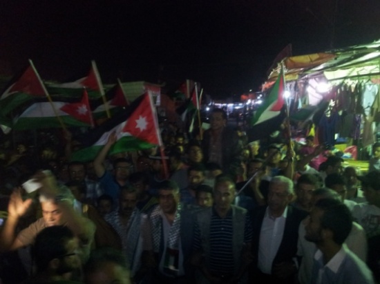 الزرقاء: مسيرة شعبية تنديدا بالعدوان على غزة الزرقاء: مسيرة شعبية تنديدا بالعدوان على غزة