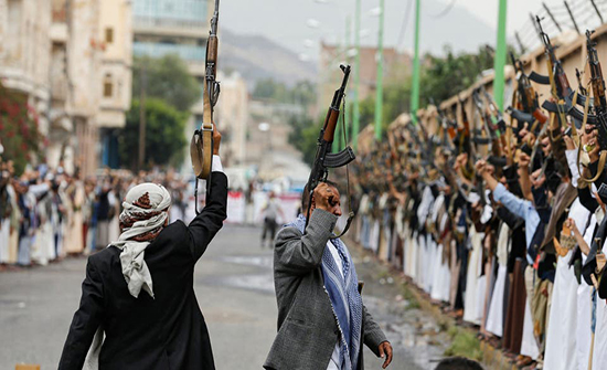 التحالف يدمّر زورقاً حوثياً في البحر الأحمر التحالف يدمّر زورقاً حوثياً في البحر الأحمر