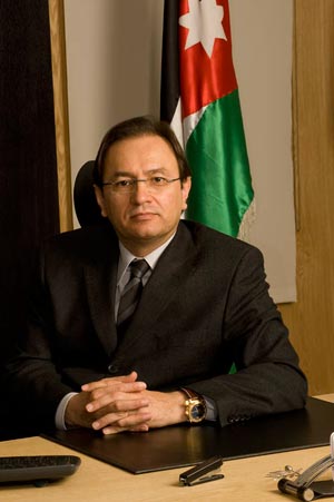 المعاني يتبرع بدعم إقامة حديقة في جبل نيبو