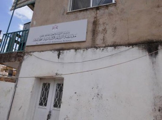 عجلون : الموتى ينقلون إلى المقبرة من بين الطلاب عجلون : الموتى ينقلون إلى المقبرة من بين الطلاب