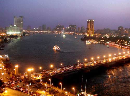 طالب أزهرى ينتحر 3 مرات بسبب أنفه الكبير