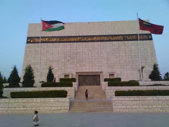 وظائف شاغرة في "صرح الشهيد" وظائف شاغرة في "صرح الشهيد"