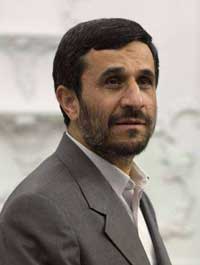 أحمدي نجاد: أمريكا ستضرب دولتين في الشرق الاوسط قريبا