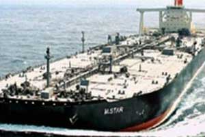  الإمارات: تعرض ناقلة النفط اليابانية لموجة عالية سببه هزة أرضية 