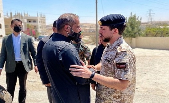 ولي العهد يقدم واجب العزاء للمحامي الدعجة بوفاة أطفاله الخمسة ولي العهد يقدم واجب العزاء للمحامي الدعجة بوفاة أطفاله الخمسة