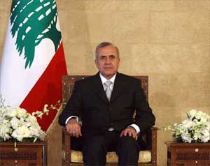 العاهل السعودي والرئيس الاسد يختتمان زيارة لبيروت  