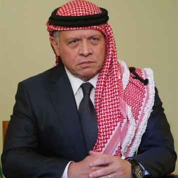 الملك يعزي بحتر: جريمة بشعة.. صور الملك يعزي بحتر: جريمة بشعة.. صور
