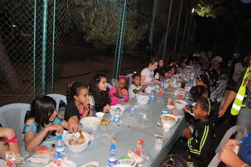 إفطار للمكفوفين والأيتام وكبار السن في مادبا