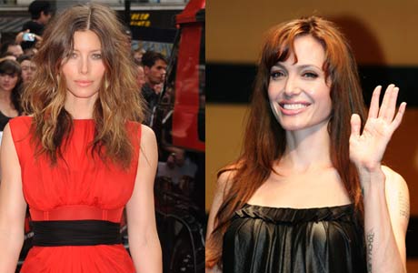 فستان انجلينا جولي وزميلتها جيسكا بيل يثيران الجدل .. شاهدوا الصور 