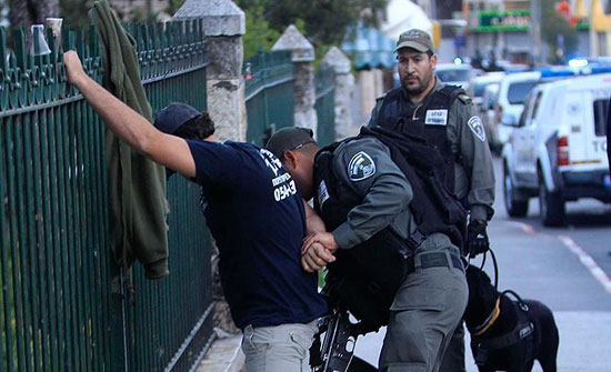 بكلاب بوليسية.. قوة إسرائيلية تقتحم مستشفى فلسطينيًا بالقدس المحتلة بكلاب بوليسية.. قوة إسرائيلية تقتحم مستشفى فلسطينيًا بالقدس المحتلة