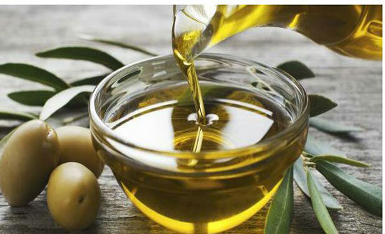 بدء استيراد الاردن لزيت الزيتون الفلسطيني الخميس بدء استيراد الاردن لزيت الزيتون الفلسطيني الخميس