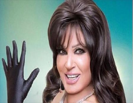فيفي عبده تحتفل مع مايا دياب بأولى حلقات «5 موااه»