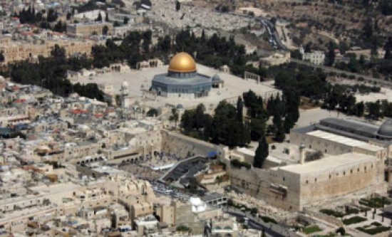 عين على القدس يسلط الضوء على عائلات وشخصيات مقدسية برزت عبر التاريخ عين على القدس يسلط الضوء على عائلات وشخصيات مقدسية برزت عبر التاريخ