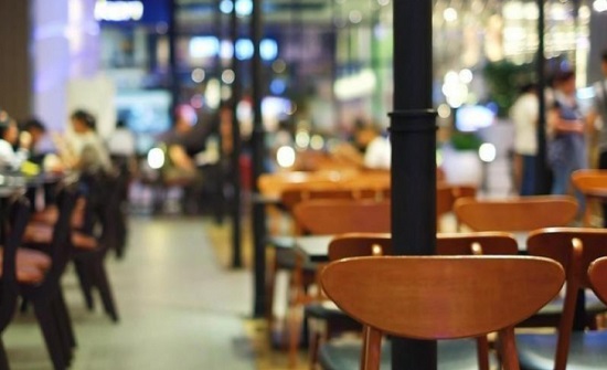 السماح لجميع المطاعم السياحية بالعمل