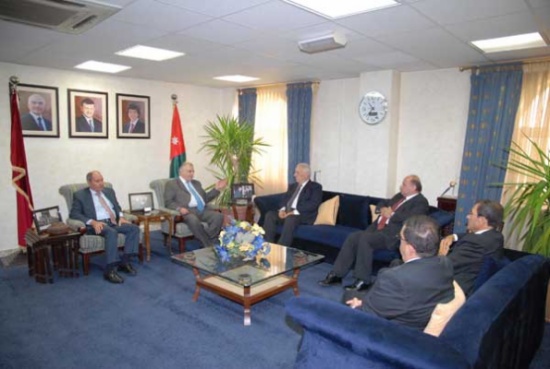 جامعتا الهاشمية والشرق الأوسط تبحثان سبل التعاون الأكاديمي