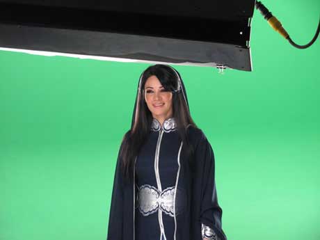 بالصور ديانا حداد تنتهي من تصوير أغنية دينية 