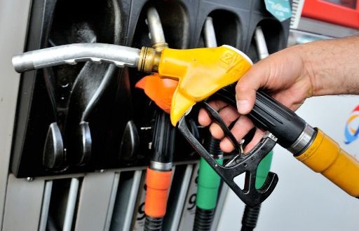 ترجيح خفض اسعار المحروقات 10% والغاز ربع دينار ترجيح خفض اسعار المحروقات 10% والغاز ربع دينار