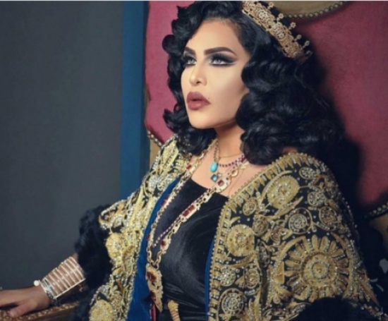 شاهدوا قبلة احلام لزوجها بسبب هذه الكلمة! شاهدوا قبلة احلام لزوجها بسبب هذه الكلمة!