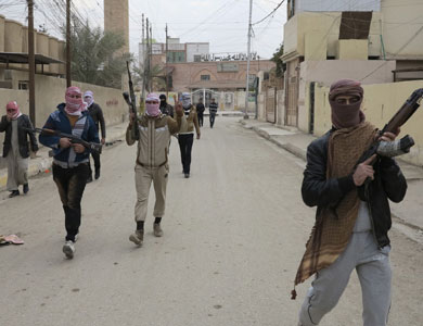 مقاتلوا ‘داعش’ يسيطرون على مناطق واسعة في محيط الرمادي غربي العراق