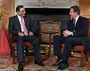 زرداري يدرس مفاوضة طالبان    