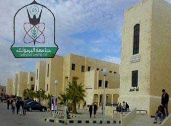 الدفاع المدني يتعامل مع حادث شفط دخان داخل جامعة اليرموك 