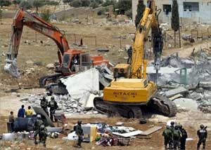 الاحتلال يهدم 10 منازل بالاغوار الشمالية في الضفة الغربية  