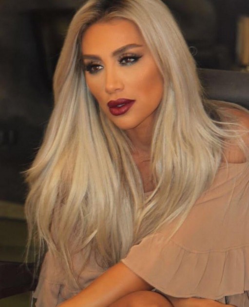 صورة مثيرة لمايا دياب مع ابنتها صورة مثيرة لمايا دياب مع ابنتها
