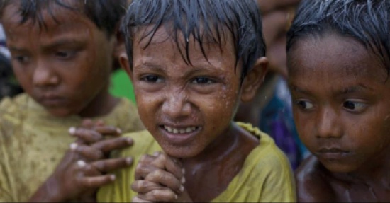 بنغلادش: مقتل شخص وجرف أكثر من 100 كوخ بسبب "محاسن"