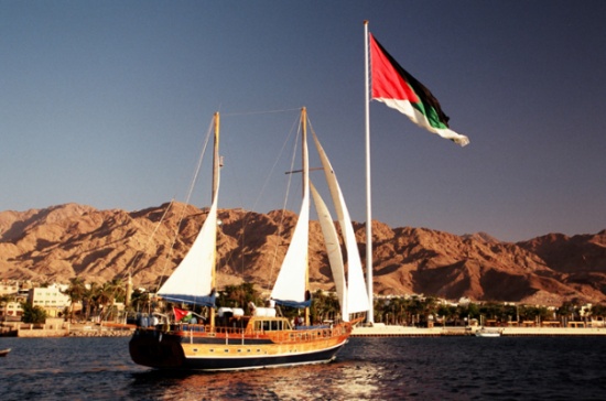 مديرية خدمات المدينة تبدأ حملة تأهيل للشاطئ الاوسط بالعقبة مديرية خدمات المدينة تبدأ حملة تأهيل للشاطئ الاوسط بالعقبة